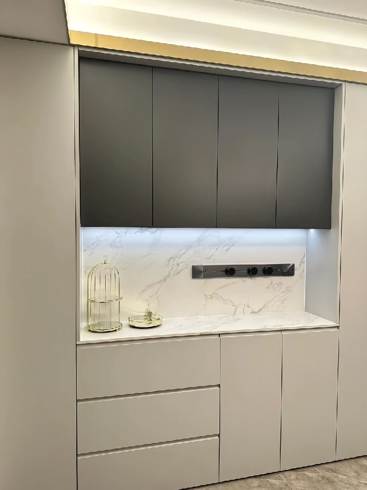 The whole house is customized and installed, and it will be delivered today